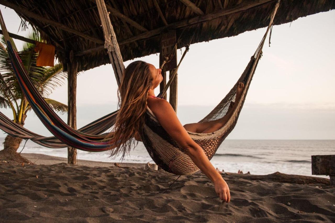 Paredon Surf House Hotel El Paredon Buena Vista Bagian luar foto