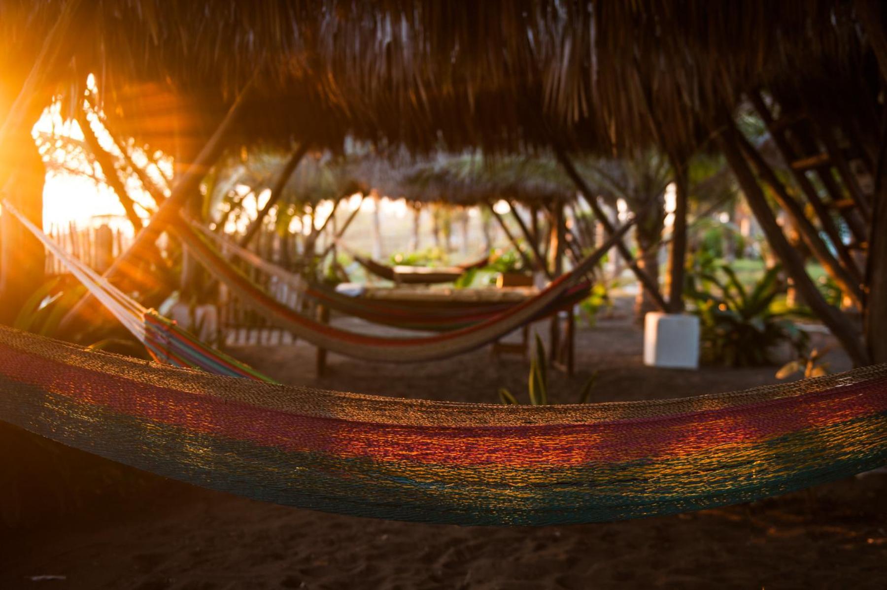 Paredon Surf House Hotel El Paredon Buena Vista Ruang foto